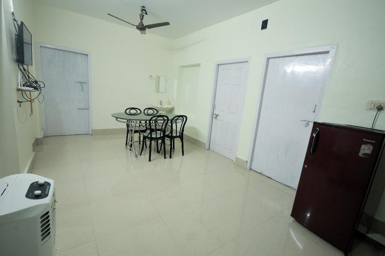 Toms Villa Along National Highway Thrissur At Nadathara Exterior photo