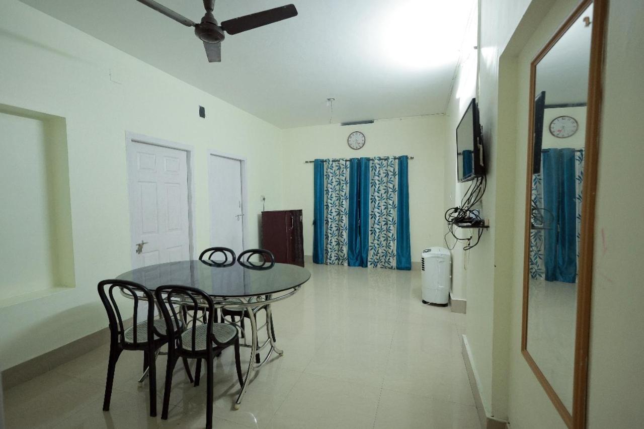 Toms Villa Along National Highway Thrissur At Nadathara Exterior photo